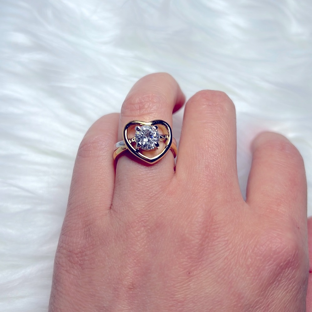Solidarity ring 💍 with heart halo
